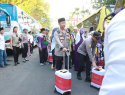 Polres Bojonegoro Beri Pengamanan Pemberangkatan Jemaah Calon Haji