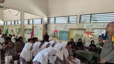 Sat Binmas Polres Bojonegoro Ajak Siswa Stop Bullying di Sekolah