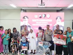Irjen Pol Ahmad Luthfi Gelar Bakti Kesehatan, Serahkan Bantuan 1.547 Alkes Bagi Masyarakat dan Kaum Difabel