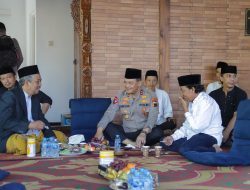 Irjen Pol Ahmad Luthfi di Pondok Pesantren Darussalam Mohon Doa Supaya Polisi Jawa Tengah Menjadi Lebih Baik