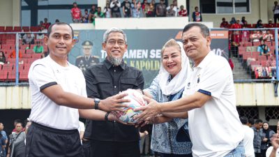 Irjen Pol Ahmad Luthfi Buka Turnamen Sepakbola Kapolda Jateng Cup U-40