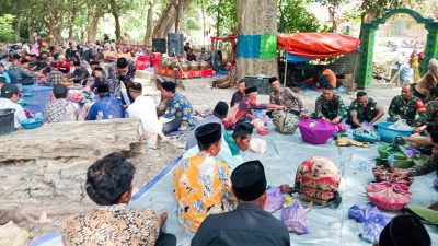 Lestarikan Budaya Kearifan Lokal, Babinsa Koramil Temayang Bojonegoro ikuti Tradisi Nyadran