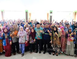 Pastikan Bantuan kepada Warga Kurang Mampu Tepat Sasaran, Plt. Bupati Sidoarjo Terjun Langsung ke Lapangan