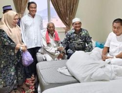 Pj. Bupati Lampura Drs. Aswarodi MSi., Sambut Rombongan Jamaah Calon Haji di Mekkah