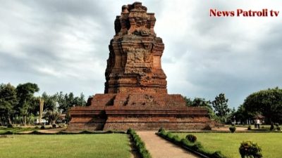 Situs Candi Brahu Mojokerto