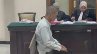 Oknum PNS Kota Mojokerto Dituntut JPU 9 Tahun Penjara, Pengacara Kondang Alex Siap Lakukan Pembelaan