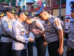 Pimpin Upacara Kenaikan Pangkat, Kadiv Humas Polri Tegaskan Tantangan ke Depan