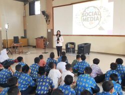 Polisi Edukasi Bijak Bermedia Sosialisasi di MPLS