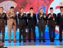 Polres Bojonegoro Gelar Apel Hari Bhayangkara ke-78 di Alun-alun, Dorong Wujudkan Daerah Kondusif