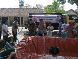 Tanggapi Keluhan Masyarakat, Polisi Bantu Atasi Krisis Air Bersih di Temayang