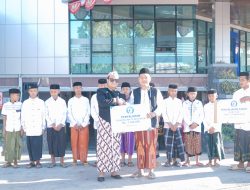 BRI Kantor Cabang Situbondo Salurkan Bantuan Berupa 50 Paket Pendidikan Kepada Pondok Pesantren Nurus Sholeh Tanjung Pecinan
