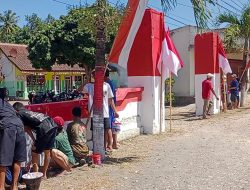 KKN ITS Mandala bersama Warga dan Siswa PSHT Rayon Lojejer Lakukan Pengecatan Gapura serta Balai Kasun Jelang HUT RI ke 79