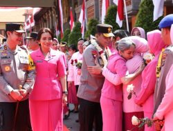 Kapolda Bali Antar Keberangkatan Irjenpol (Purn) Ida Bagus Kd Putra Narendra