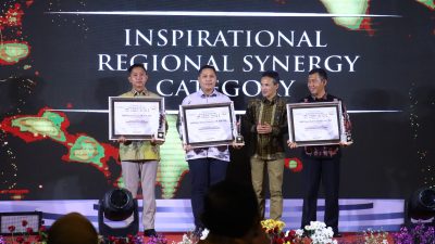 Kapolres Bojonegoro Menerima Penghargaan Jawa Pos Radar Bojonegoro Awards 2024