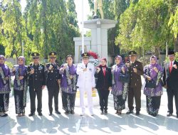 Pj Bupati Bojonegoro dan Forkopimda Ziarah Pahlawan di TMP, Jadi Momen Meneruskan Semangat Pahlawan