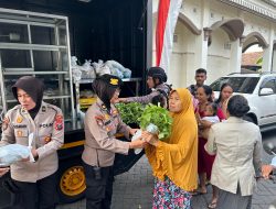 Polresta Sidoarjo Hadirkan Mobil Dapur Lapangan, Diserbu Emak-emak Warga Dusun Mlaten