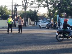Wujudkan Pelayanan Prima, Kapolres Wonogiri Pantau Laksanakan Pengaturan Lalu Lintas di Pagi Hari