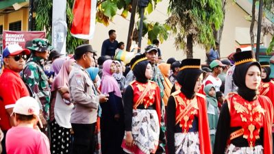 Bersama Forkopimcam, Danramil Dander Bojonegoro Berangkatkan Peserta Pawai Budaya