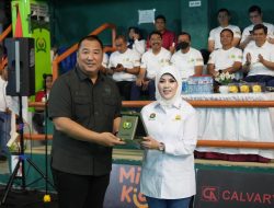 Kejuaraan Bulutangkis Piala Kajati Jatim 2024 Dibuka Mia Amiati