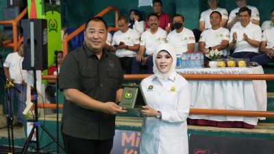 Kejuaraan Bulutangkis Piala Kajati Jatim 2024 Dibuka Mia Amiati