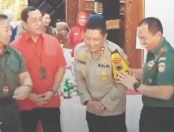 Video Viral Kapolda Jateng Enggan Bersalaman dengan Andika Perkasa