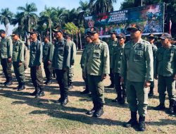 Administratur Perhutani KPH Bondowoso Beserta Jajarannya Mingukit Upacara HUT TNI ke 79 di Alun Alun RBA Ki Ronggo