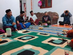 Asper Sukosari Menjalin Silaturahmi dan Pembinaan Terhadap Tenaga Getah Pinus di Kluncing Bondowoso