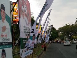 KPU Sidoarjo Gebyar APK Bergambar Paslon Pilkada 2024
