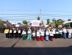 Kapolres Bojonegoro Beri Penghargaan kepada Siswi Juara Pencak Silat Kapolri Cup dan Putra-Putri Anggota Polri Berprestasi