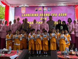 Polres Wonogiri dan Yayasan Kemala Bhayangkari Launching Program Pencanangan Orang Tua Asuh dan Program Anak Gemar Menabung