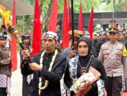 Rangkaian HJB ke-347, Pemkab Bojonegoro Gelar Prosesi Pengambilan Api Abadi Kayangan Api