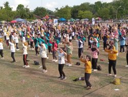 Ribuan Orang Padati Alun-Alun Nguntoronadi Dukung Ahmad Luthfi-Taj Yasin dan Tarso-Teguh