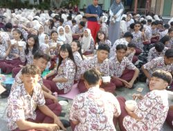 Sarapan Bersama “Pagi Bergizi” di SMA Negeri 2  Surabaya