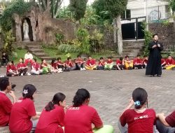 Retreat SMPN 1 Surabaya Bina Iman Anak Kristiani