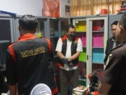 Kejari Geledah SMK PGRI 2 Ponorogo Diduga Ada Penyelewengan Penggunaan Dana BOS