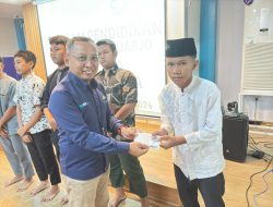 Berbagi Tali Asih, YBM PLN Sidoarjo Tebar Senyuman dan Harapan Melalui Beasiswa Anak Sekolah