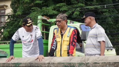 Plt. Bupati Sidoarjo Subandi Turun Langsungg Atasi Banjir