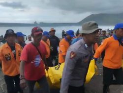 Polres Jember dan Tim SAR Berhasil Temukan Nelayan yang Alami Laka Laut, Satu Orang Selamat