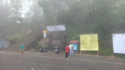 Aksi Cepat Tanggap Imigrasi Singaraja Amankan WNA yang Mendaki Gunung Agung Tanpa Pemandu