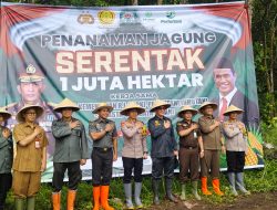 Dukung Swasembada Pangan 2025, Perhutani dan Polres Bondowoso Gelar Penanaman Jagung Serentak 1 Juta Hektar