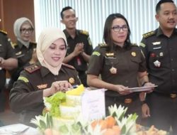 Kajati Jatim Beserta Jajaran Ikuti Peringatan Hari Lahir Bidang Pidana Umum ke-42