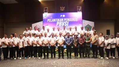 Ketua Umum PBVSI Jatim Lantik Kepengurusan PBVSI Kabupaten Sidoarjo Masa Bhakti 2024-2028