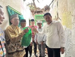 Plt. Bupati Sidoarjo Sidak RTLH Warga Sebatangkara di Desa Gisik Cemandi