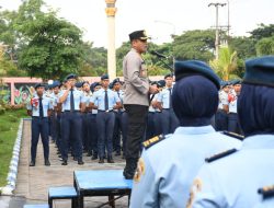 Kapolres Madiun Kota menjadi Irup, Ajak Siswa Hindari Perilaku Negatif