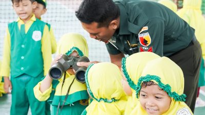Kunjungi Markas Kodim Bojonegoro, Ratusan Anak PAUD Aba Percontohan Dikenalkan Kehidupan TNI