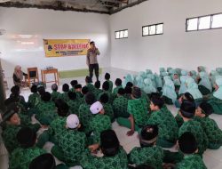 Polsek Krembung Edukasi Bahaya Bullying di MI As Syakira