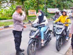 Polsek Sedati Edukasi Pentingnya Keselamatan Berkendara