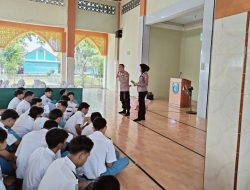 Sosialisasi Penerimaan Anggota Polri Tahun 2025 Digelar di SMKN 1 Kanor