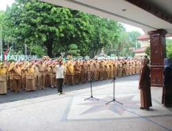 Wakil Bupati Bojonegoro Nurul Azizah dan Istri Bupati Cantika Setyo Wahono Pimpin Apel ASN, Jabarkan Program 100 Hari