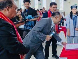 Firman Jaya Daeli Resmi Lantik Pengurus BKS PGI GMKI Cabang Batam